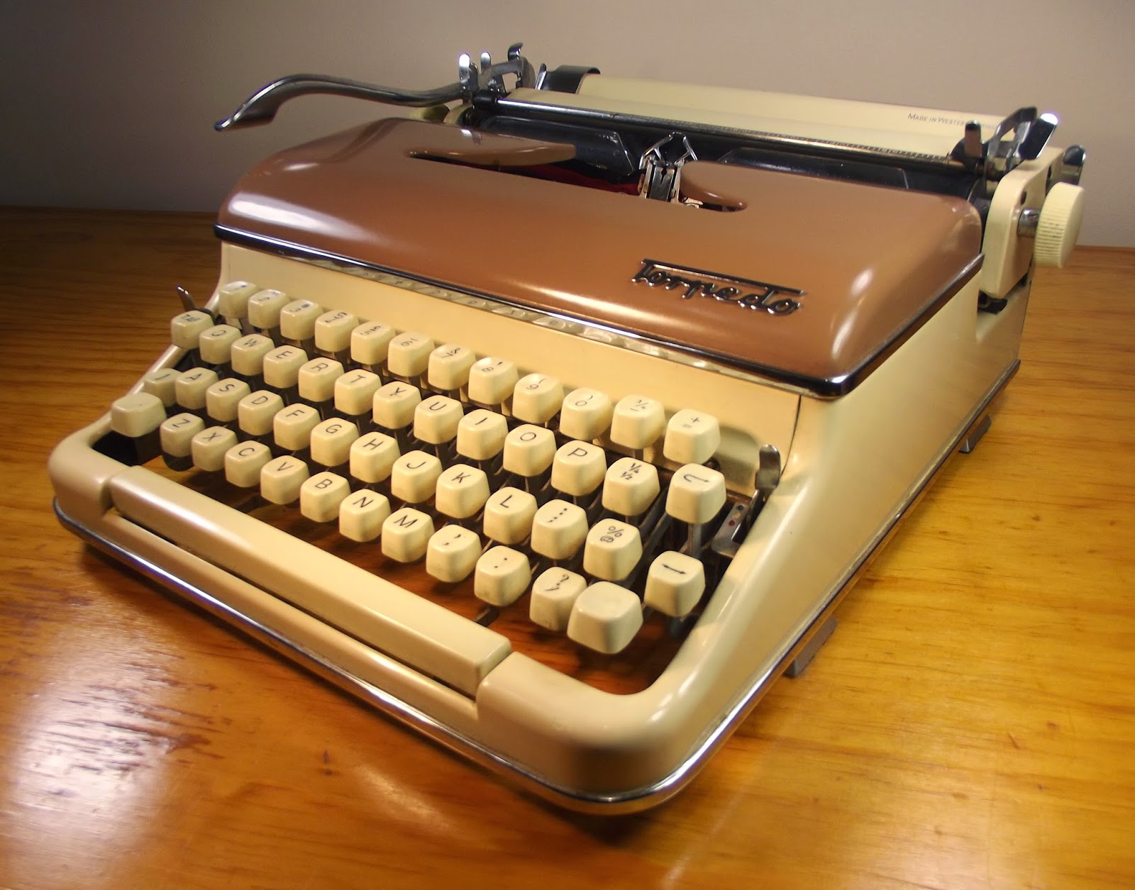 oz.Typewriter Typewriters For Sale