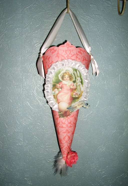 Oddities, Curiosities, Crafts and More: Easter Tussie Mussie.
