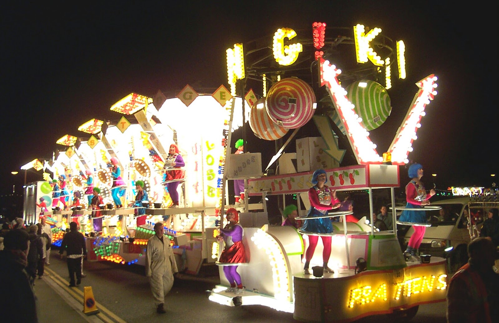 2004 Carnival float
