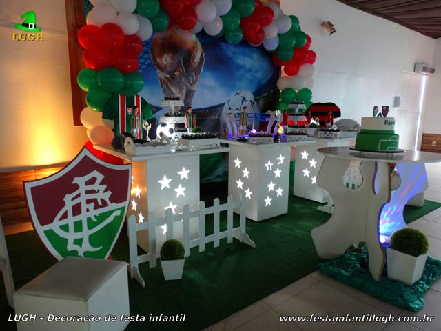 Mesa decorativa do bolo tema Fluminense Mesa decorativa do bolo tema Fluminense - Aniversário infantil