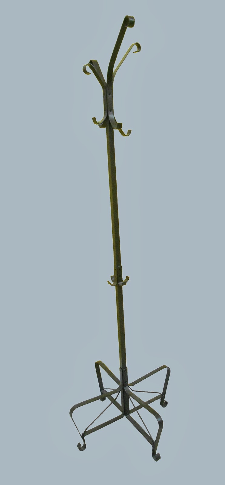 Uhuru Furniture & Collectibles Metal Coat TreeSOLD