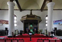 mimbar gereja sion jakarta