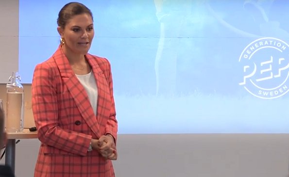 crown-princess-victoria-wore-by-malina-blazer-and-pants-1.jpg