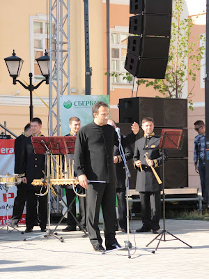 Сергей Поляниченко открывает концерт в Казанском кремле