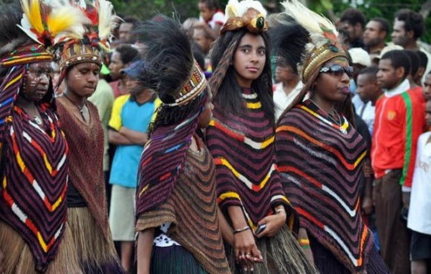 Filosofi Baju Adat Papua dan Keterangannya