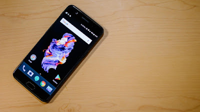 Deretan Smartphone Pesaing Samsung Galaxy Note 8 yang Layak Dibeli