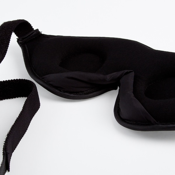 The Snoozery Six things to look for in a sleep mask
