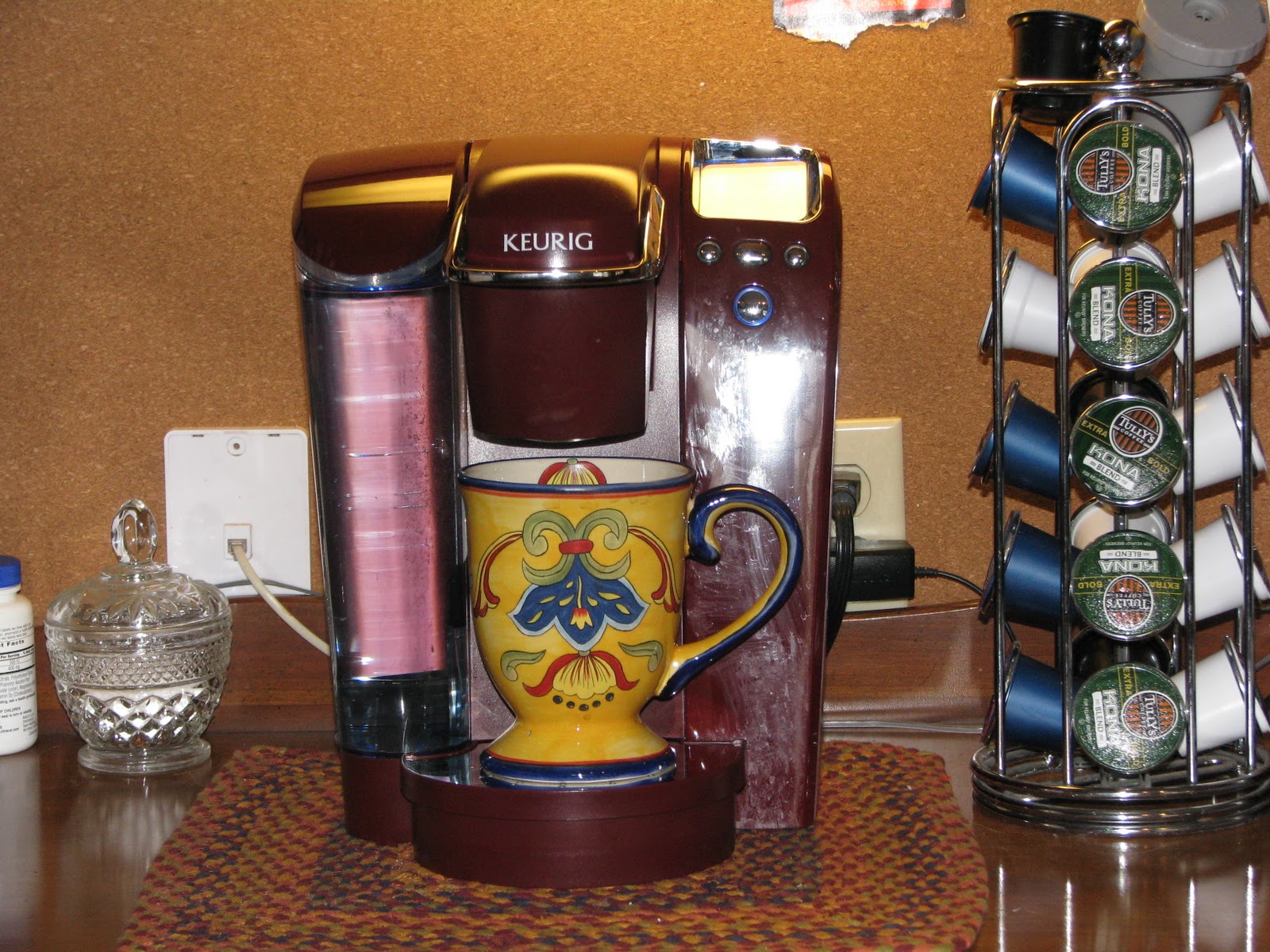 Keurig B70 Platinum in dark red Keurig B70 Platinum Brewing System