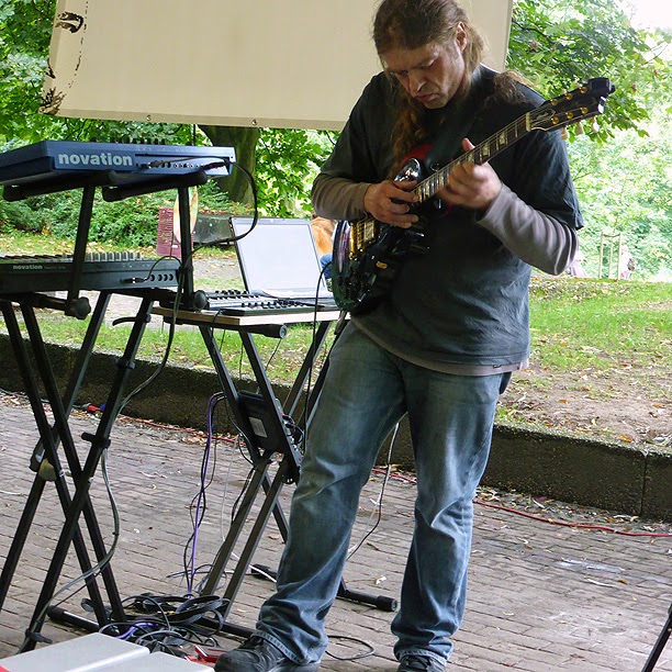 Gerd Weyhing live @ Schallwende Grillfest, Grugapark, Essen, 2013 / photo S. Mazars