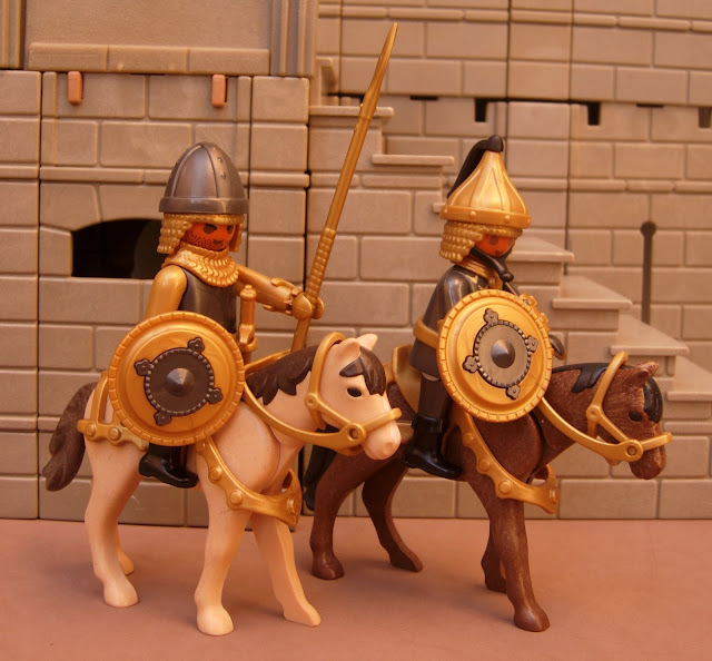 Playmobil custom Medieval figures