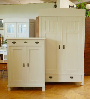 Antike Möbel: Antike Möbel in weiß