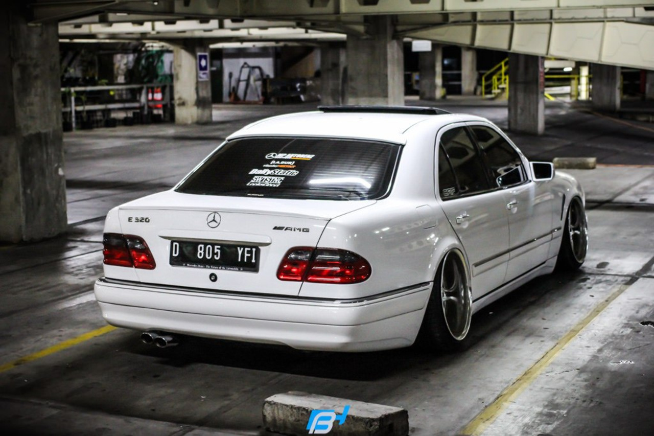 Mercedes Sls Amg Gt >> Mercedes-Benz W210 E320 Stance | BENZTUNING Mercedes Sls Amg Gt >> Mercedes-Benz W210 E320 Stance | BENZTUNING