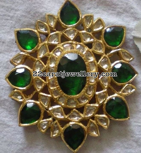 Emerald Polki Pendant and Earrings - Jewellery Designs