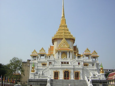 Wat Traimit