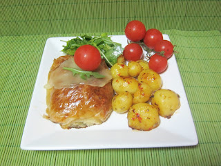 Snitel umplut cu mango, ciuperci si cascaval si "imbracat"