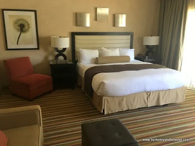 guest room at Flamingo Conference Resort & Spa in Santa Rosa, California