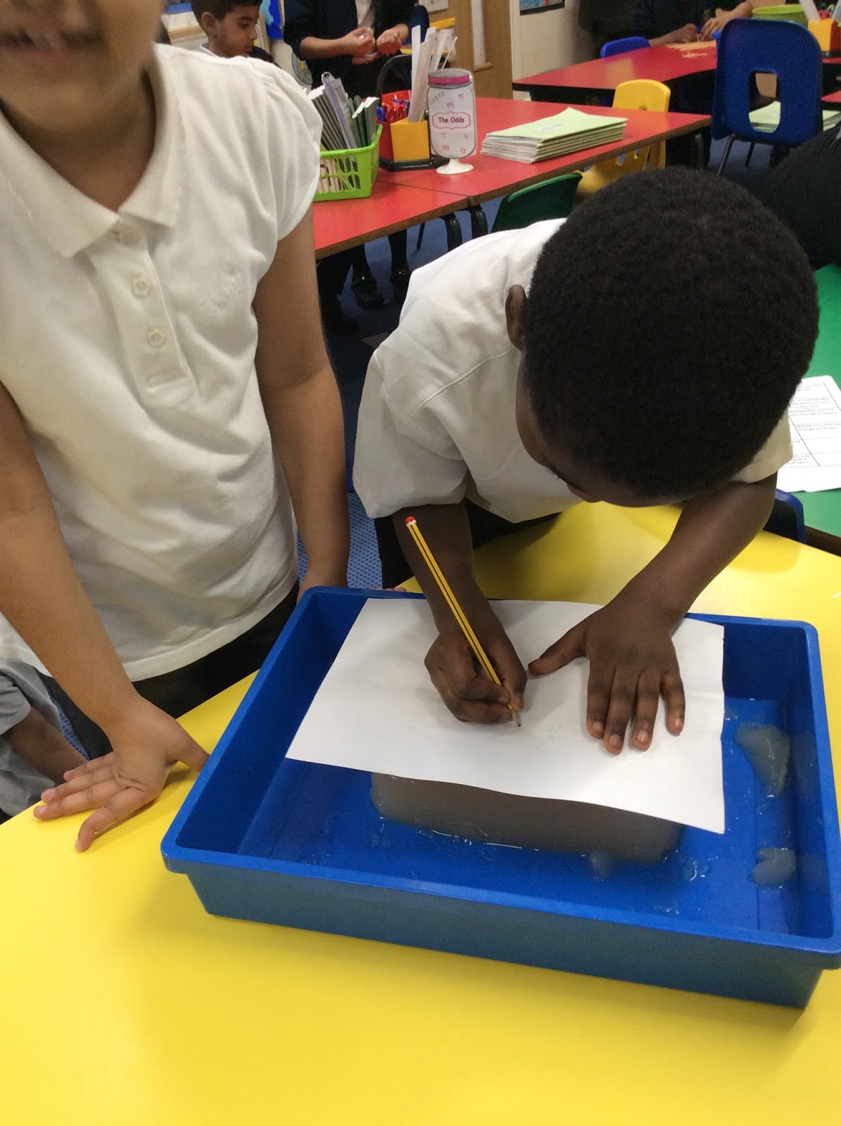 Welford Year 2 2F testing the suitability of different materials in