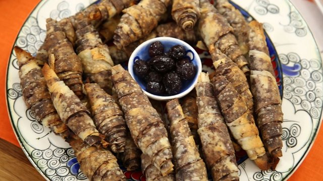 zeytin ezmeli börek tarifi nurselin evi börekler