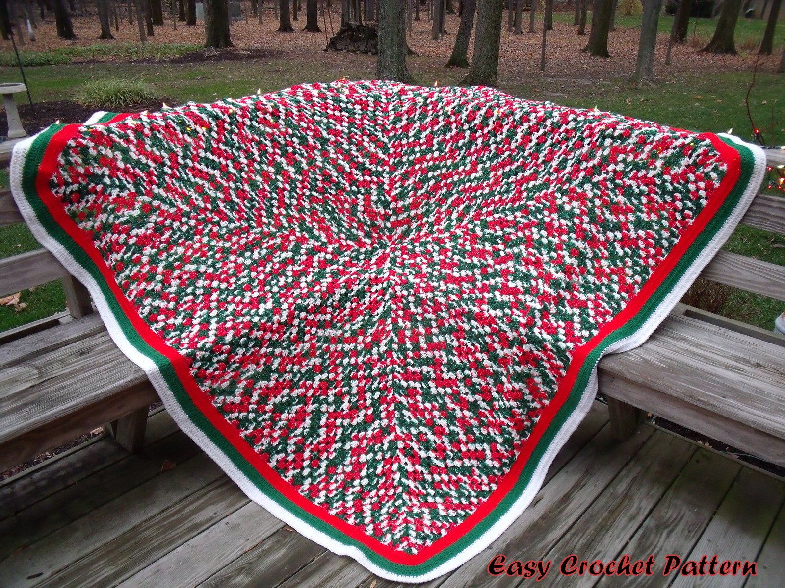 Easy Crochet Pattern Crocheted Christmas Afghans and Tree Skirt