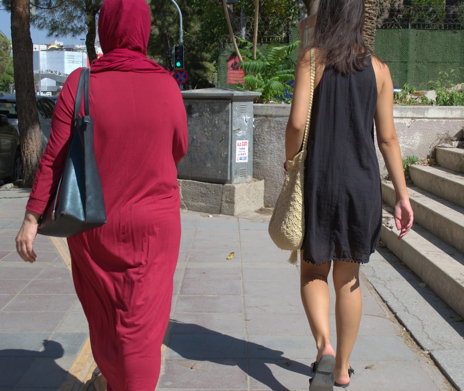 turkish mother and daughter pretty foot and body candid.