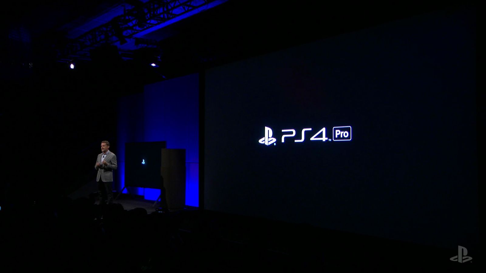 PlayStation 4 Pro e PS4 Slim são anunciados no PlayStation Meeting