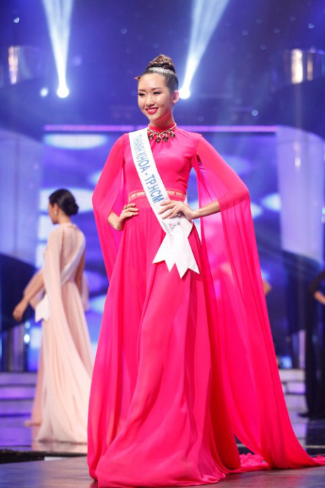 Thi sinh Hoa khoi Ao dai bat ngo bo thi vao phut chot - Anh 5