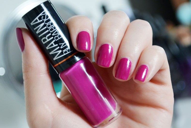 Esmaltes Marina Ruy Barbosa, Hits Speciallitá A Coleção da Marina Ruy Barbosa é composta por doze cores, nove delas com cobertura cremosa e três com cobertura perolada. Essa coleção foi lançada