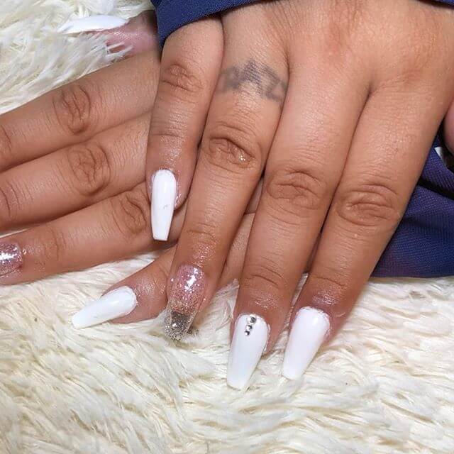 +24 Creative Glitzy Nail Art with Diamonds To Copy in 2020 then this is often the proper place for you +24 Creative Glitzy Nail Art with Diamonds To Copy in 2020
