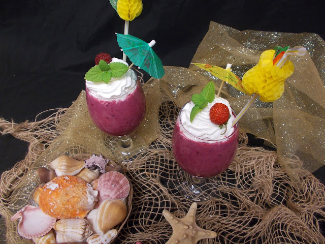 MILKSHAKE cu fructe de padure