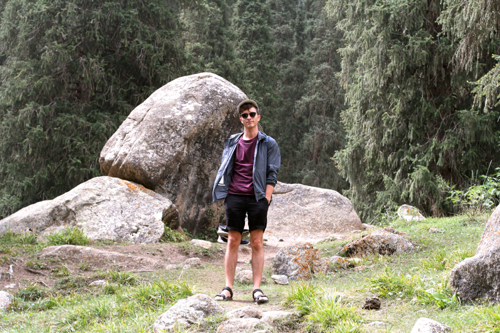 BLOG-MODE-HOMME_Travel-Guide-issyk-kul-barskoon-Kirghizistan_voyage_asie-centrale-asia-nomade - 1 BLOG-MODE-HOMME_Travel-Guide-issyk-kul-barskoon-Kirghizistan_voyage_asie-centrale-asia-nomade - 1