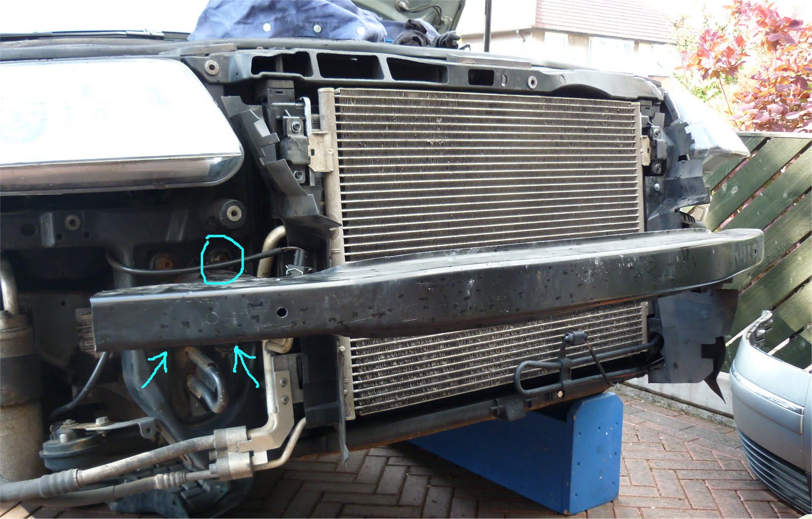 Passat Repairs: 1.9TDi VW Passat Radiator Replacement