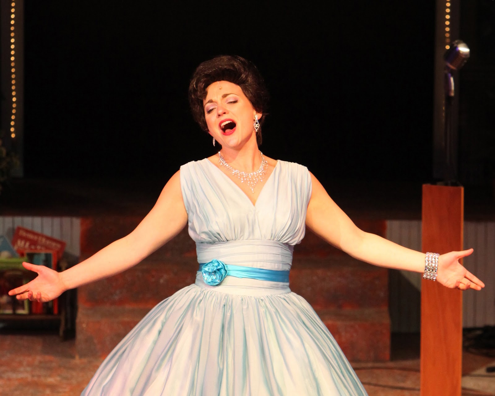 Westside Theatre Reviews: Crazy About Always…Patsy Cline
