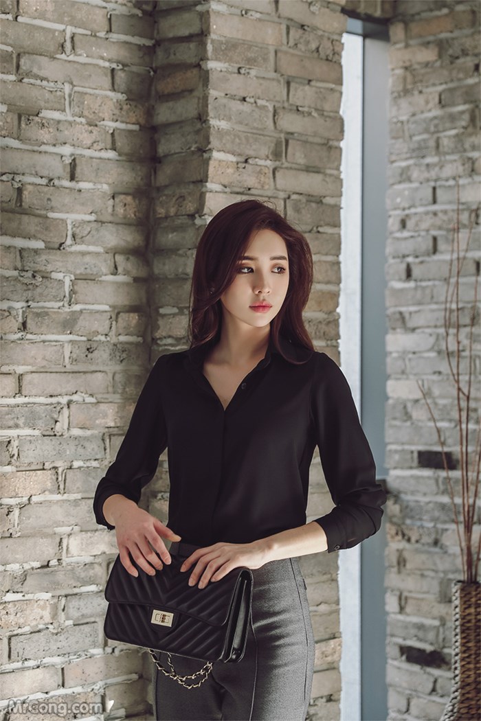 Beautiful Park Da Hyun in fashion photo album February 2017 (397 photos)