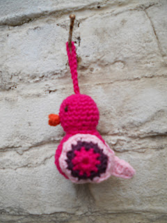 Romy Übersetzt&rsquo;s - Handarbeit auf deutsch: Das kleine Vögelchen