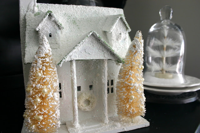 Best ideas of christmas balcony decoration STARSHINE CHIC : I'm dreaming of a White Christmas. White Christmas decor that is.