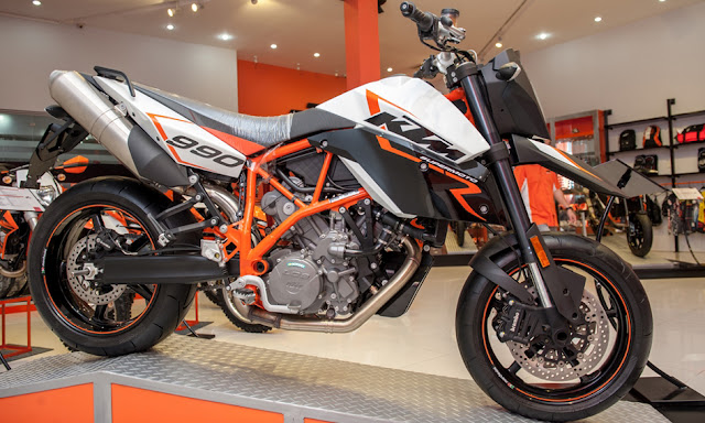 ktm-990-supermoto-r-2013 ktm-990-supermoto-r-2013