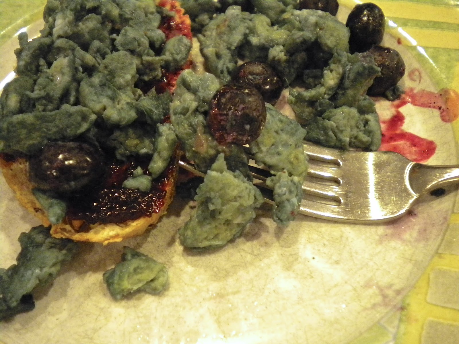 Caitlin's Kitchen Creations Bluegreen Scrambled Eggs