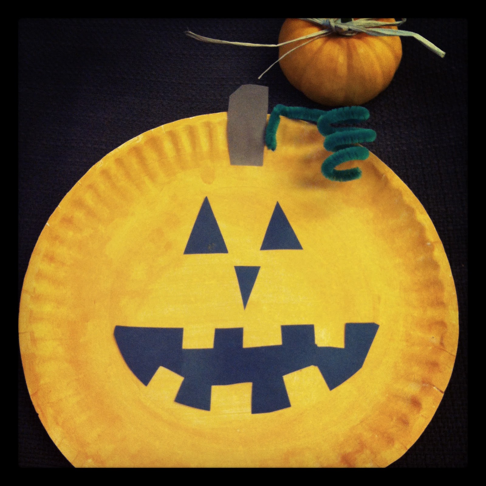 Handmade by CJ Paper Plate Pumpkins