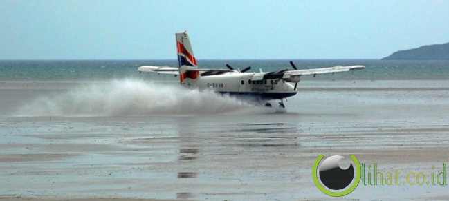 Barra International Airport, Scotland