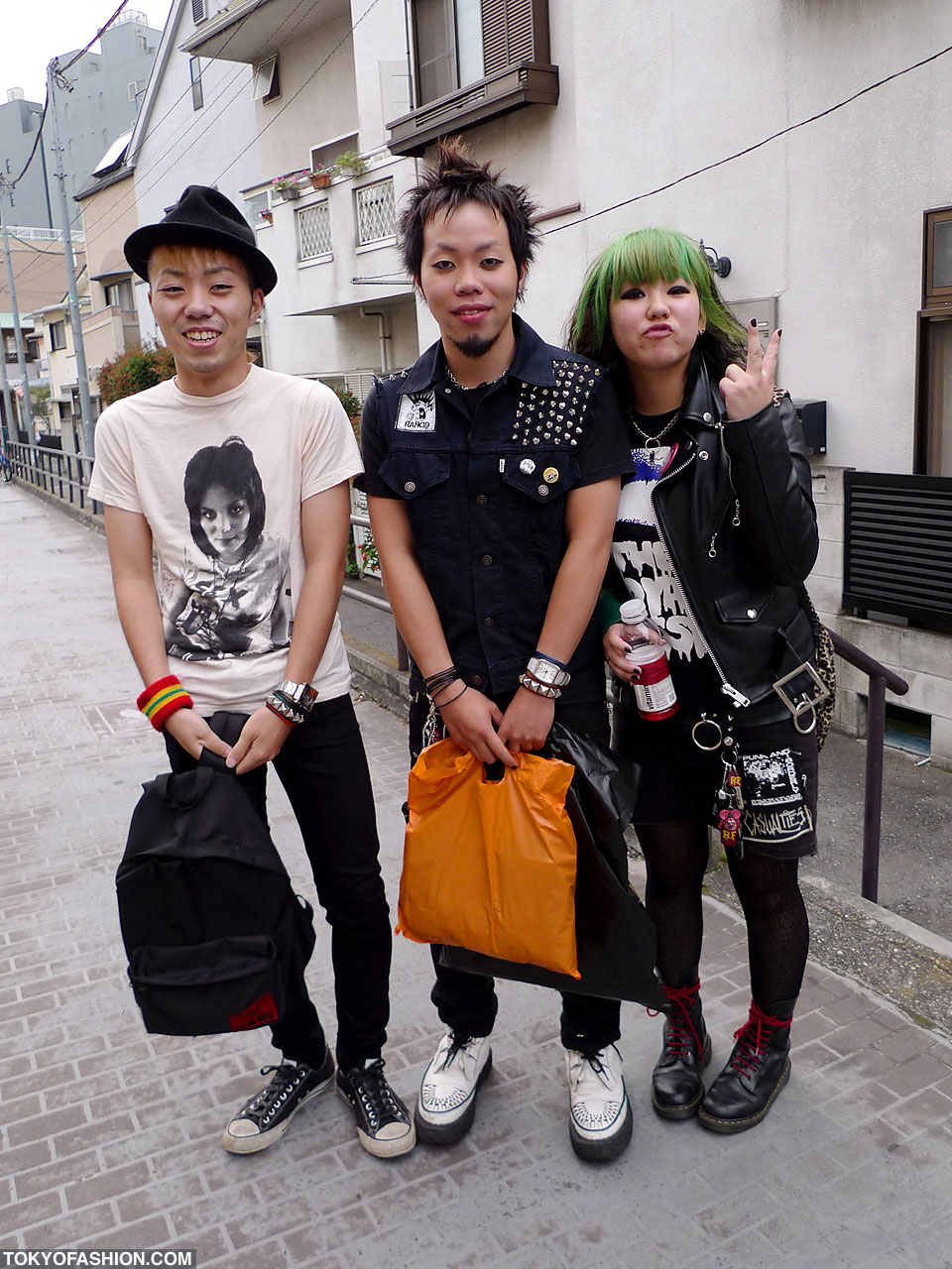 Tails From The Doghouse Visual Kei Love tails-from-the-doghouse-visual-kei-love