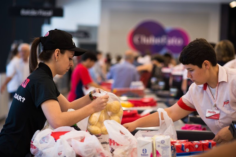 Super Muffato abre 220 vagas de emprego na loja do Catuaí Maringá Super Muffato abre 220 vagas de emprego na loja do Catuaí Maringá