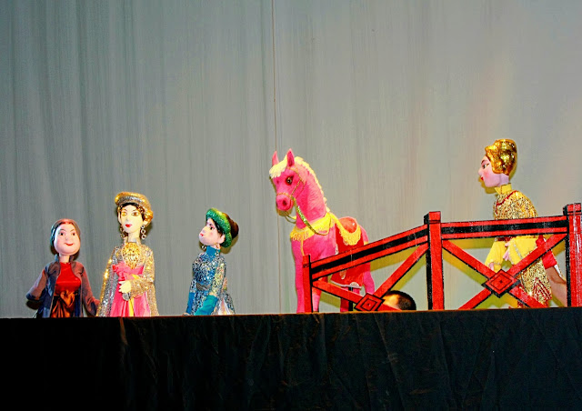 Le record du théâtre des marionnettes Thang Long, Ha noi
