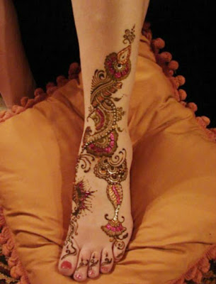 Glittered Arabic Bridal Mehndi Design