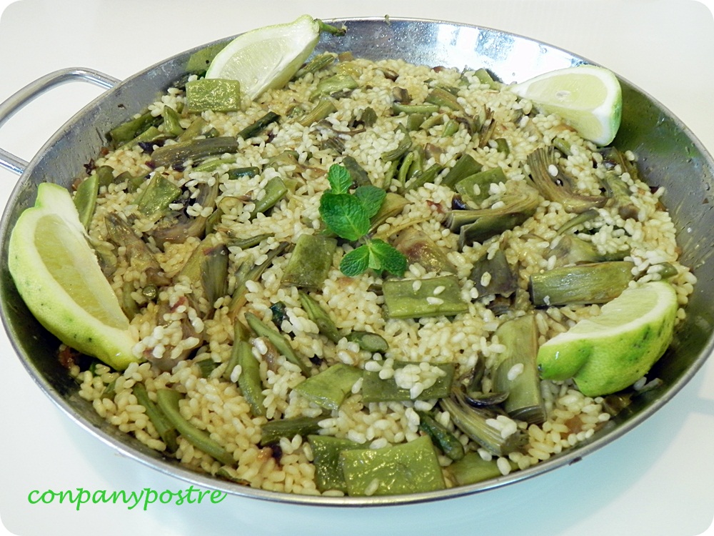 Con pan y postre Paella de verduras