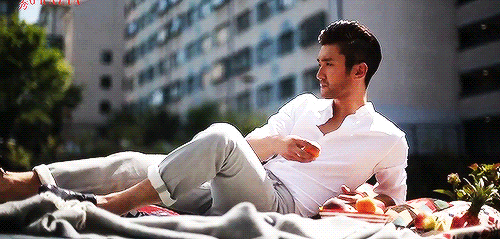 Romantic Oneshot: Fanfic quot Entre Luz y Sombra quot (Donghae x Fan) Cap 12