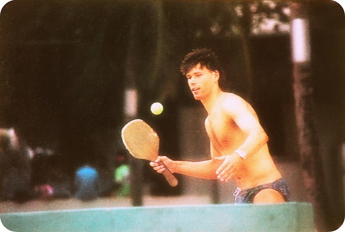 HOLIDAYS IN THE SUN. Marco Van Basten & Frank Rijkaard.