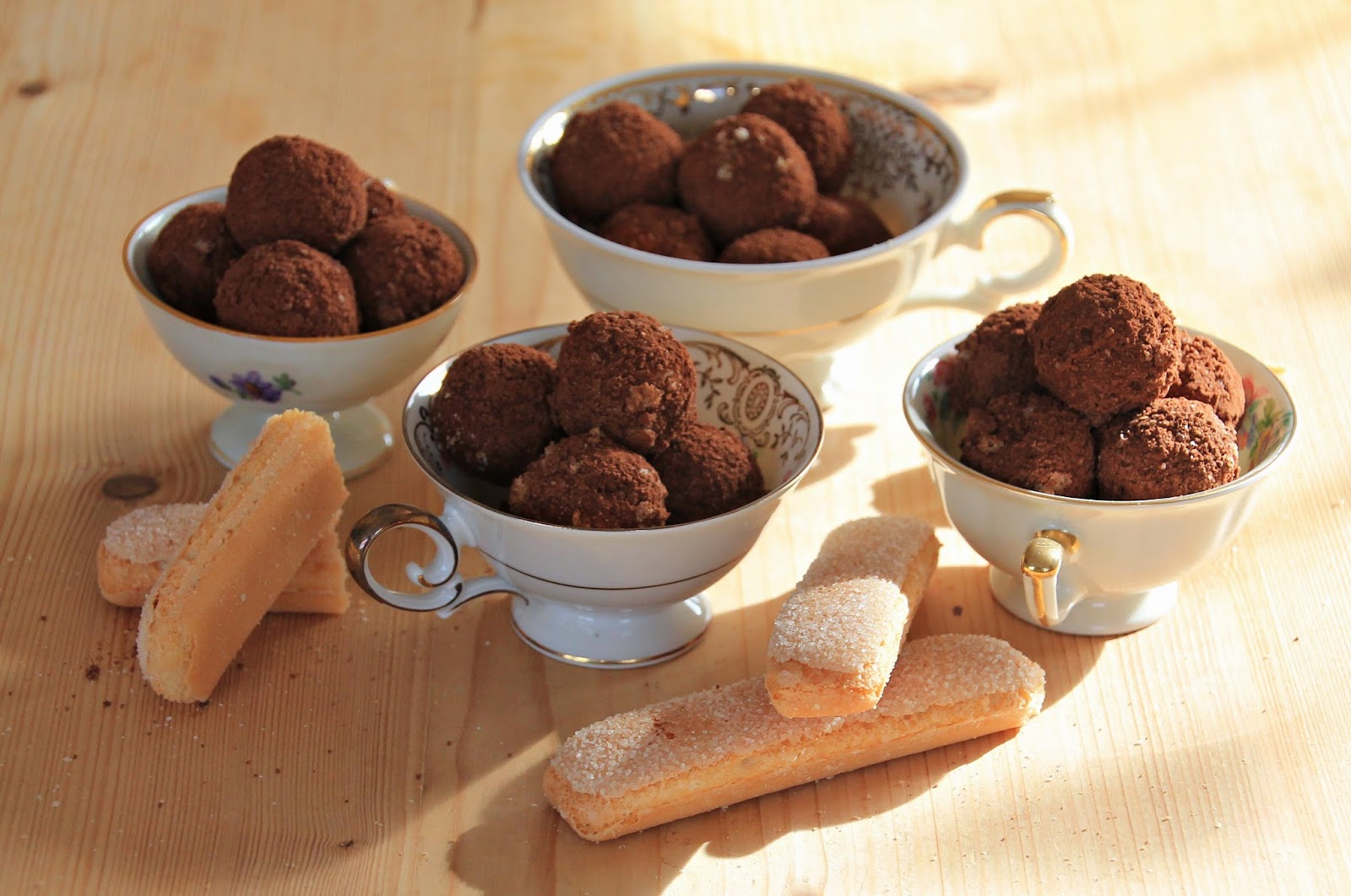 Svenja&amp;#39;s Koch- und Backblog: Tiramisu-Pralinen