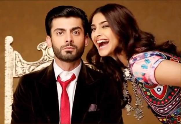 Fawad Khan Kissing Sonam Fawad Khan No-kissing Policy