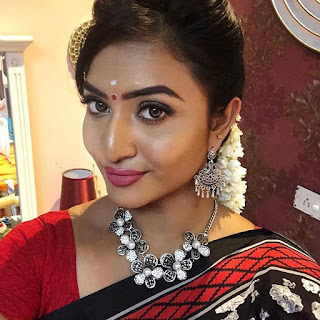 Janani Ashok kumar latest saree photos Navel Queens Janani Ashok kumar latest saree photos Navel Queens