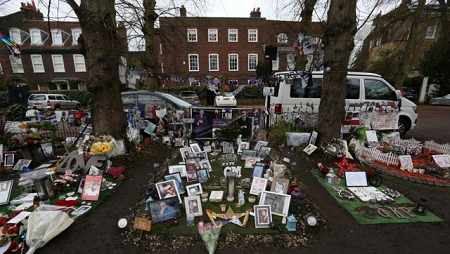 Tributes Left At George Michael’s Home On The First Anniversary Of His Death
